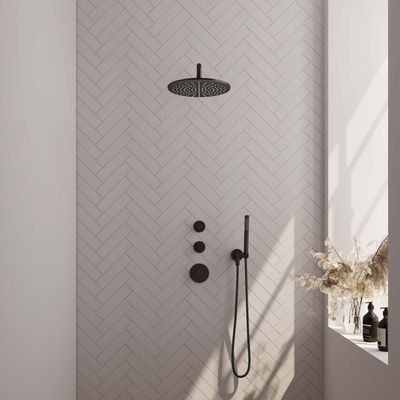 Regendoucheset Inbouw Brauer Black Carving Thermostatisch 30cm met Gebogen Wandarm en Handdouche Staaf Losse Stopkranen Mat Zwart