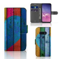 Samsung Galaxy S10e | Book Style Case | Wood Heart - Cadeau voor je Vriend Samsung Galaxy S10e | Book Style Case | Wood Heart - Cadeau voor je Vriend