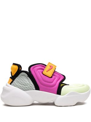 Nike baskets Aqua Rift - Rose
