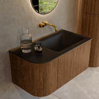 Mondiaz KURVE 85 cm Onderkast Greeploos 1 Lade Met Deuren Walnut, Wastafel Solid Surface Rechts Urban 0 Kraangaten Zonder Spiegel (KRVCLO85L1L1D0KR-Wal/Urb)
