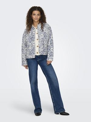 Only Onlhallie Quilted Jacket Otw Noos Jackets Cloud Dancer Blue Tile Print