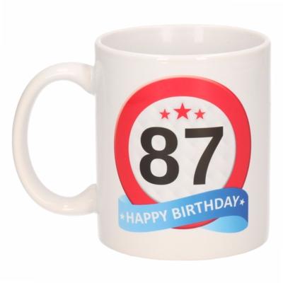 87 jaar Verjaardag koffiemok - cadeau beker - stopbord print - 300 ml - keramiek - wit 87 jaar Verjaardag koffiemok - cadeau beker - stopbord print - 300 ml - keramiek - wit