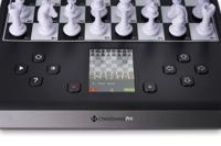 Millennium Chess Genius Pro M815 Schaakcomputer AI-functies, Magnetische schaakstukken, Druksensorbord, Kleurendisplay met verlichting - thumbnail