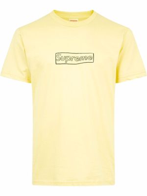 Supreme x KAWS t-shirt Chalk Logo - Jaune