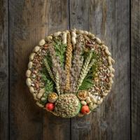 Voederkrans met pindanet en decoratie diameter 28 cm - Gebr de boon Voederkrans met pindanet en decoratie diameter 28 cm - Gebr de boon