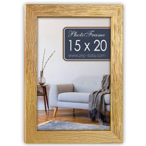 Houten fotolijst goud geschikt voor een foto van 15 x 20 cm