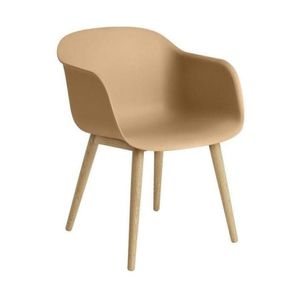 Muuto Fiber eetkamerstoel met armleuning oker