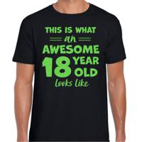 Cadeau T-shirt voor heren - leeftijd 18 jaar - awesome - zwart - glitter groen - Verjaardagsfeest