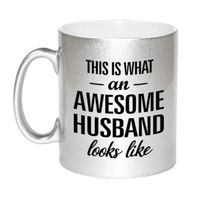 Awesome husband / echtgenoot zilveren cadeau mok / verjaardag beker 330 ml   -