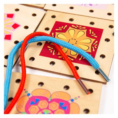Bigjigs houten rijgpuzzel tegels vormen, 22dlg.