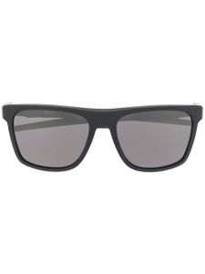 Oakley lunettes de soleil à monture carrée - Noir