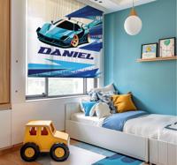 Blauwe raceauto rolgordijn gepersonaliseerd Blauwe raceauto rolgordijn gepersonaliseerd