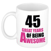 Verjaardag 45 jaar Koffiemok Cadeau - Great years of being awesome - wit/roze - voor dames