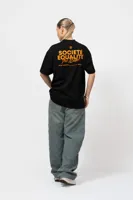 Equalité Societe 2.0 Oversized T-Shirt Dames Zwart/Oranje PRE-ORDER Begin April - Maat XS - Kleur: ZwartOranje | Soccerfanshop