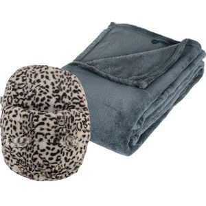 Fleece deken blauwgrijs 125 x 150 cm met voetenwarmer slof cheetah one size