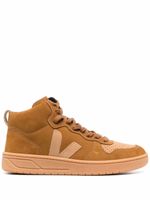 VEJA baskets montantes V-15 en cuir nubuck - Tons neutres - thumbnail