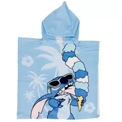 Stitch poncho ijsjes 55 x 110 cm - polyester