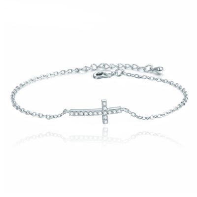 Smalle Zilverkleurige Armband Dames met Kruis en Steentjes Verstelbaar