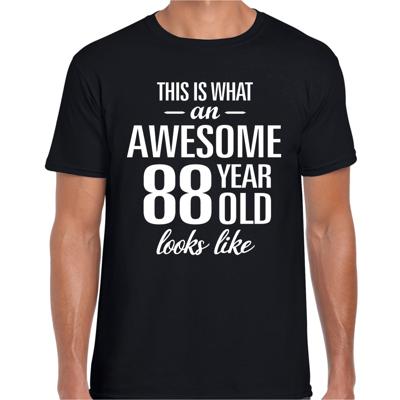 Awesome 88 years - geweldig 88 jaar cadeau t-shirt - zwart - voor heren - Verjaardag cadeau