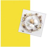 Pasen tafel dekken decoratie set - geel tafelkleed 138 x 220 cm - en 20x paas thema servetten