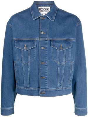 Moschino veste en jean à logo brodé - Bleu