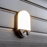 Trend - LED Wandlamp met sensor - 10 Watt 825 Lumen - Bewegingssensor en schemerschakelaar - 3000K warm wit licht - zwart