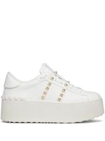 Valentino Garavani baskets Rockstud Untitled à plateforme - Blanc