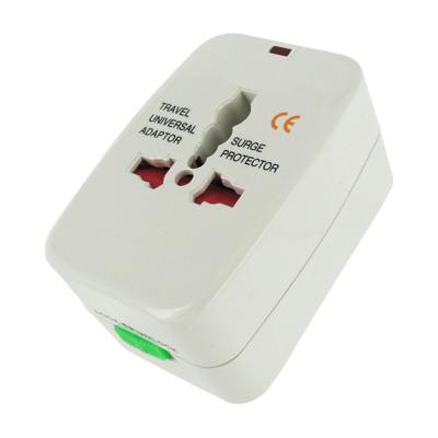 XR Brands Reis Universele Adapter