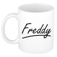 Naam cadeau mok / beker Freddy met sierlijke letters 300 ml