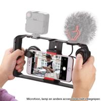 Ulanzi U-Rig Pro smartphone video rig met drie cold shoe mounts en vier 1/4" schroefgaten