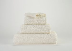 Abyss Abyss & Habidecor Super Pile 17 X 22 103 ivory
