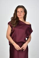 Sea Me Happy top Avery Satin cabernet