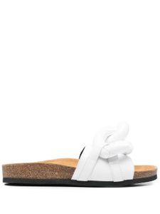 JW Anderson claquettes en cuir à détail de chaîne - Blanc