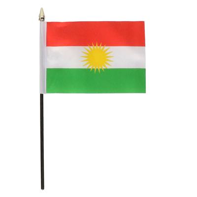 Koerdistan - mini vlaggetje van 10 x 15 cm op stokje - Landen vlag - H27 cm