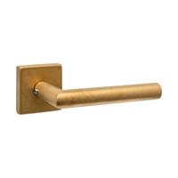 Intersteel Deurkruk Jura met rozet 53x53x10mm PVD messing getrommeld