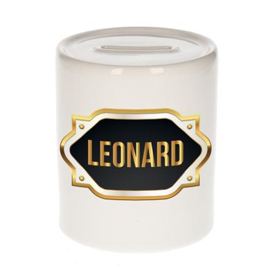 Spaarpot met voornaam Leonard - wit - goud/zwart embleem - 8 x 9 cm - keramiek - afsluitdop Spaarpot met voornaam Leonard - wit - goud/zwart embleem - 8 x 9 cm - keramiek - afsluitdop