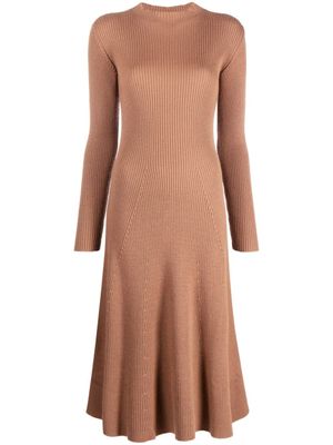 Moncler robe mi-longue à logo appliqué - Marron