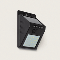 Buitenlamp sensor op zonne energie solar zwart met PIR sensor Buitenlamp sensor op zonne energie solar zwart met PIR sensor