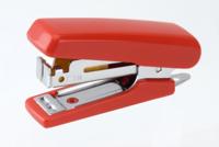 Kangaro k-7305808 nietmachine mini-10 rood, max 10 vel, no.10 nieten Kangaro k-7305808 nietmachine mini-10 rood, max 10 vel, no.10 nieten