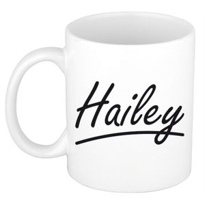 Naam cadeau mok / beker Hailey met sierlijke letters 300 ml   -