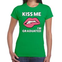 Kiss me i am graduated t-shirt groen dames - thumbnail