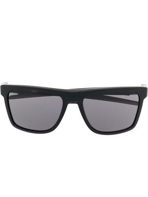 Oakley lunettes de soleil à monture carrée - Noir