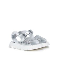 Moschino Kids sandales en cuir à logo brodé - Argent