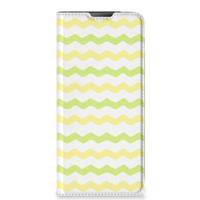 Motorola Moto E20 | Hoesje met Magneet | Waves Yellow