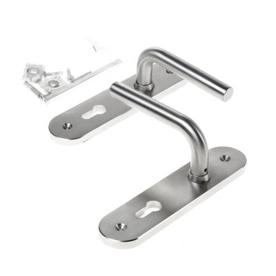 Krukgarnituur roestvaststaal massief l-model afgerond pc72 Krukgarnituur roestvaststaal massief l-model afgerond pc72