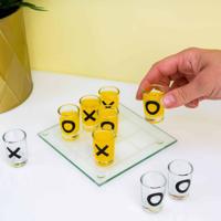 Tic Tac Toe drankspel met shotglaasjes - Klein