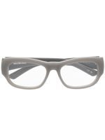 Balenciaga Eyewear lunettes de vue à monture en D - Gris - thumbnail