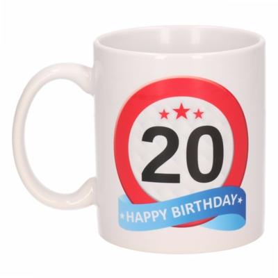 20 jaar Verjaardag koffiemok - cadeau beker - stopbord print - 300 ml - keramiek - wit 20 jaar Verjaardag koffiemok - cadeau beker - stopbord print - 300 ml - keramiek - wit