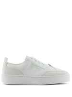 Emporio Armani baskets en cuir à logo embossé - Blanc