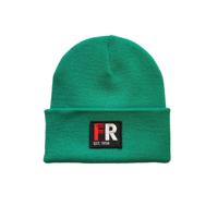 Muts beanie licht groen met badge - FR - EST. 1908 - rood en wit logo voor